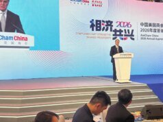 L’ambasciatore americano mette in guardia dal crescente dominio industriale della Cina