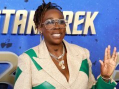 L’attrice di “Star Trek” Gina Yashere abbraccia l’etichetta di “super risveglio” in mezzo al contraccolpo