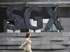 Le azioni di Singapore superano quota 4.900; principali titoli a livelli record