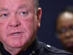 Le crescenti critiche all’ICE stanno attirando l’attenzione sul rapporto della polizia di Los Angeles con i federali