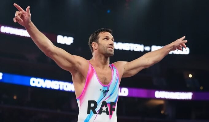 L'ex campione UFC Luke Rockhold anticipa la mossa Power Slap