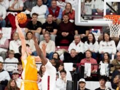 L’incontro del Tennessee con Auburn offre a JP Estrella un’opportunità per il bis