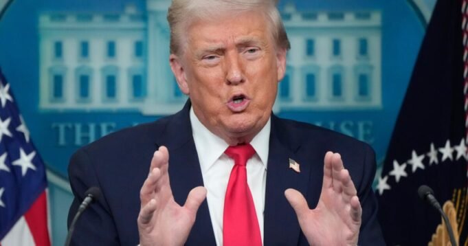 "Lo scoprirai": Trump accenna alla conquista della Groenlandia e pubblicizza