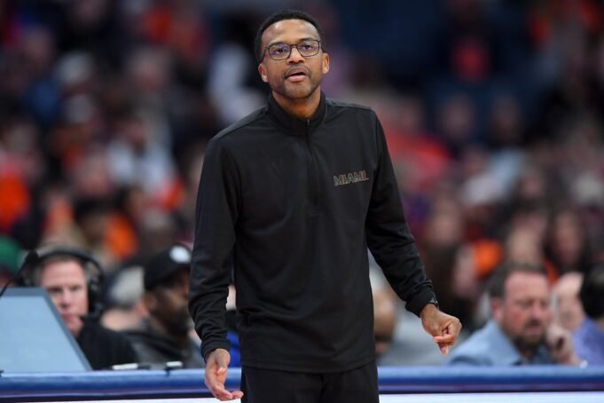 Malik Reneau guida il rally di Miami davanti a Stanford