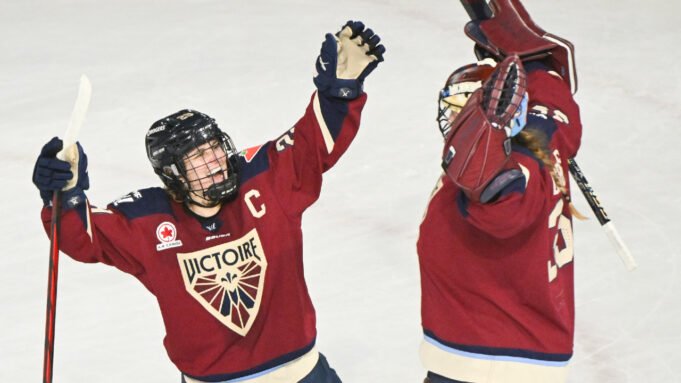 Marie-Philip Poulin segna ai supplementari mentre Victoire batte Frost