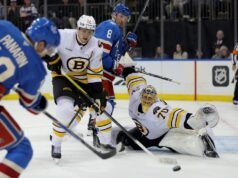 Matthew Robertson segna ai supplementari per la vittoria dei Rangers sui Bruins
