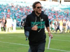 Mike McDaniel è stato assunto come coordinatore offensivo dei Chargers