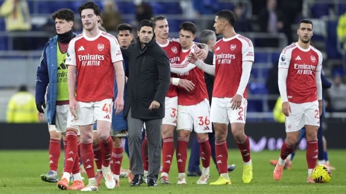 Mikel Arteta dell'Arsenal: "Supplica" la Premier League di cambiare le