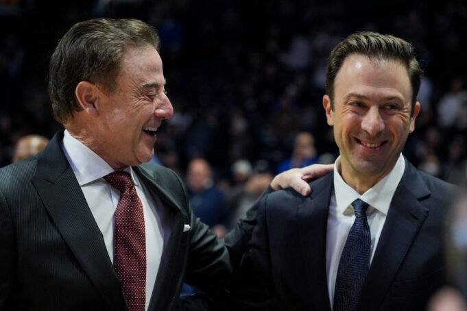 Nella 900esima vittoria, Rick Pitino guida St. John's sulla squadra