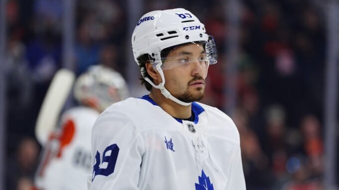 Nick Robertson dei Maple Leafs parla del cambio di agente