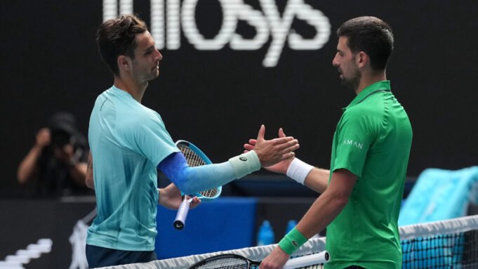 Novak Djokovic è avanzato alle semifinali degli Australian Open dopo