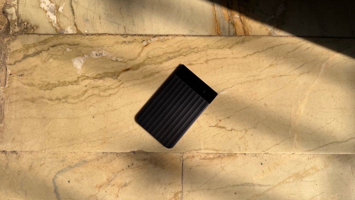 Plaud Note Pro è un ottimo registratore vocale AI che