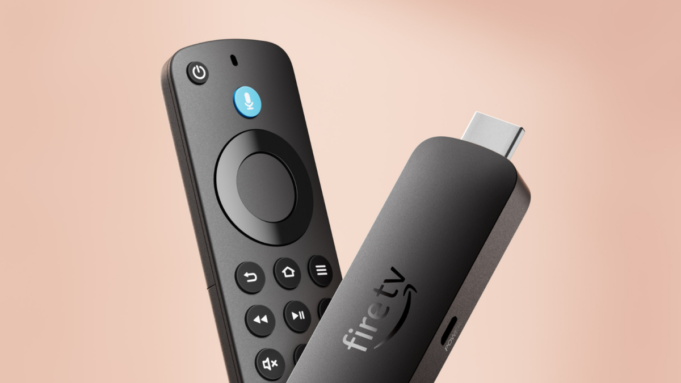 Risparmia il 50% su Amazon Fire TV Stick 4K Select