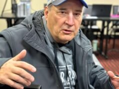 Temendo l’ICE, i nativi americani si precipitarono a dimostrare il loro diritto a rimanere negli Stati Uniti