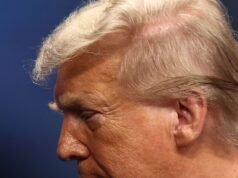 Trump “smette di tingersi i capelli” dopo aver detto ad altri “Sarà morto tra 10 anni” | Mondo | Notizia