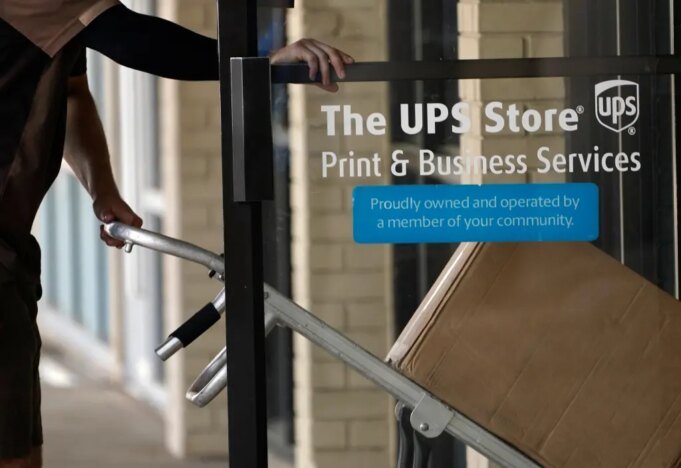 UPS sembra destinata a tagliare fino a 30.000 posti di