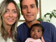 Una coppia della Florida fa causa alla Fertility Clinic Base sbagliata per l’impianto dell’embrione