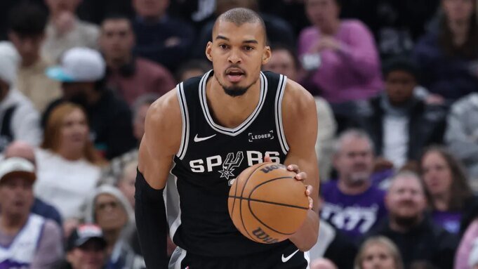 Victor Wembanyama parla dopo la sparatoria in Minnesota