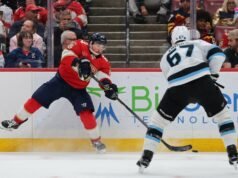 Vitek Vanecek aiuta Mamut a sconfiggere le Pantere