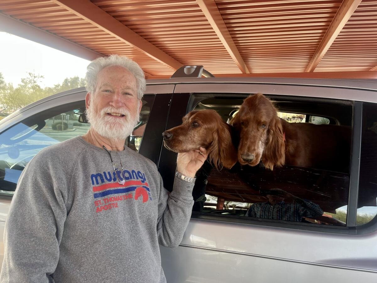 Thomas Campbell, di Keegan e Guinness, ha incolpato i politici dello stato blu per qualsiasi intervento eccessivo da parte degli agenti ICE.