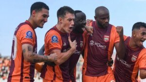 Borneo FC supera Libas Arema 3-1, Pesut Etam Pepet Persija