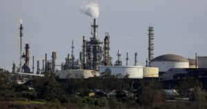 Il gas della California è già costoso. La guerra con l’Iran potrebbe costarti di più