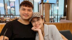 Inizialmente Chelsea Olivia ha avuto 2 mesi di sanguinamento e gonfiore pensando di essere incinta, portando a 4 operazioni.