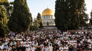 Ragioni per cui Israele vieta ai musulmani di offrire le preghiere dell’Eid-ul-Fitr nella moschea di Al-Aqsa